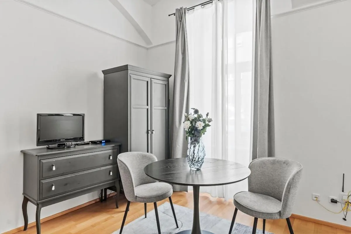 Augarten Suites I 5 Min To Metro I 10 Min To City Vienna 0*,  Austria