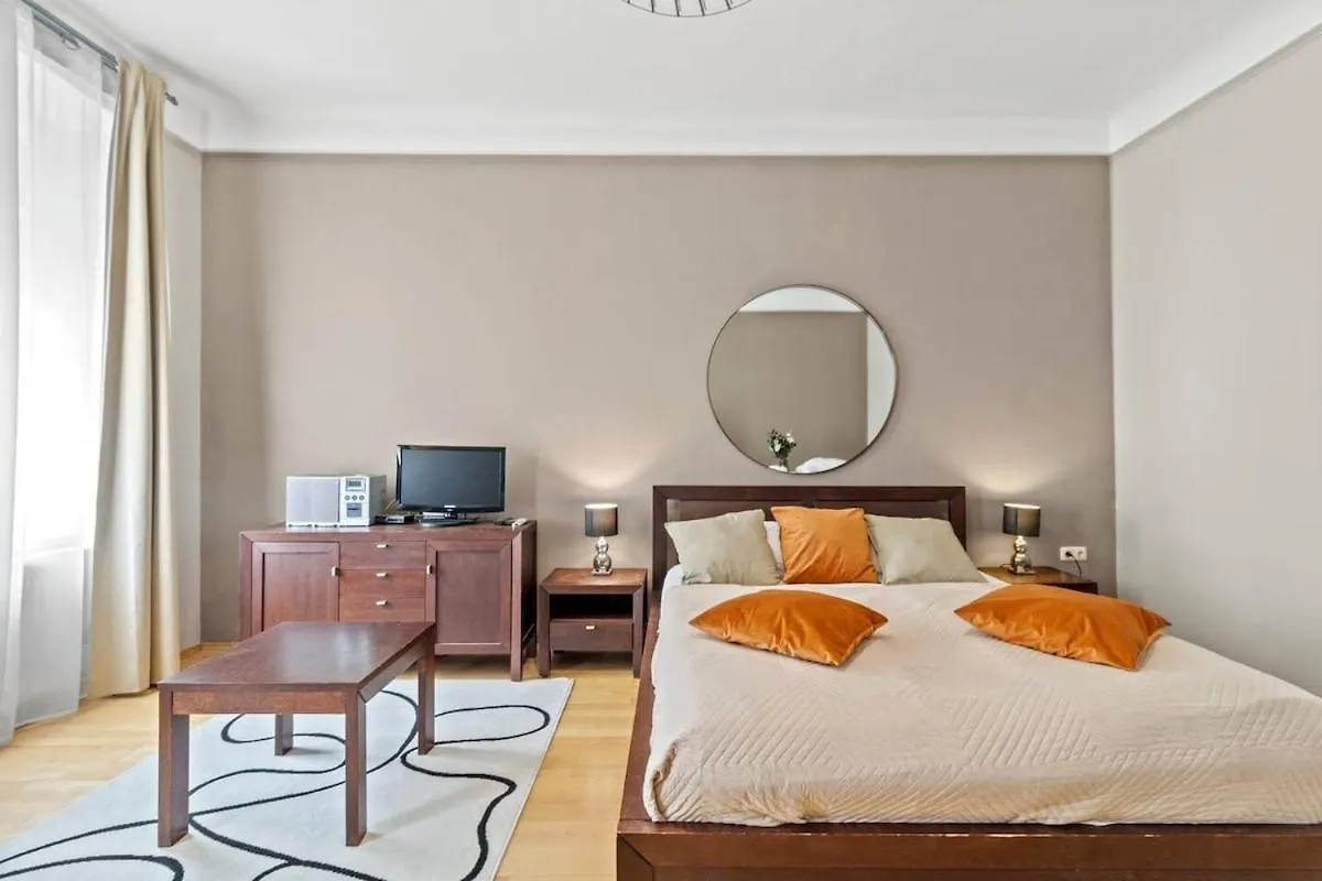 Augarten Suites I 5 Min To Metro I 10 Min To City Vienna 0*,