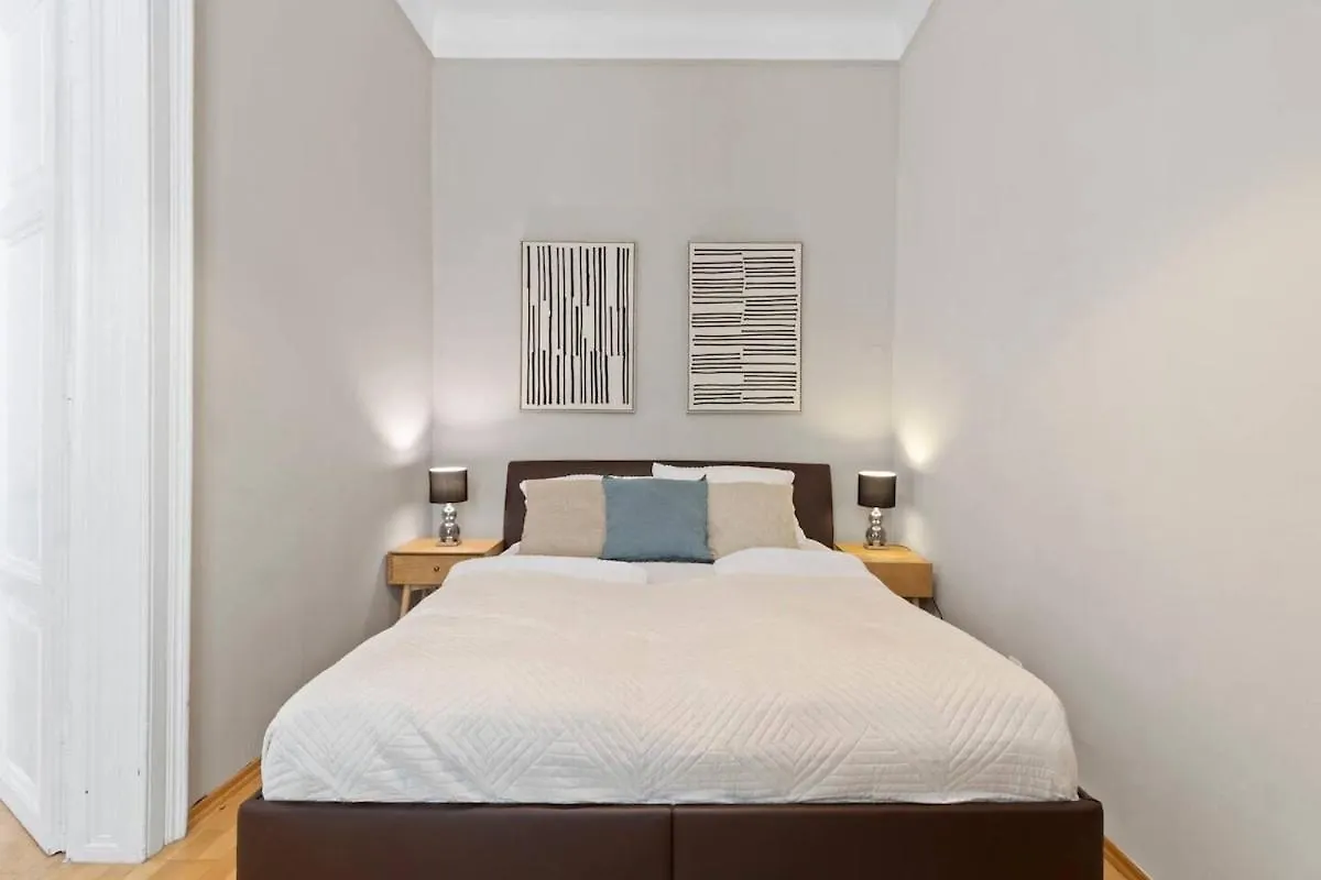 Augarten Suites I 5 Min To Metro I 10 Min To City Vienna