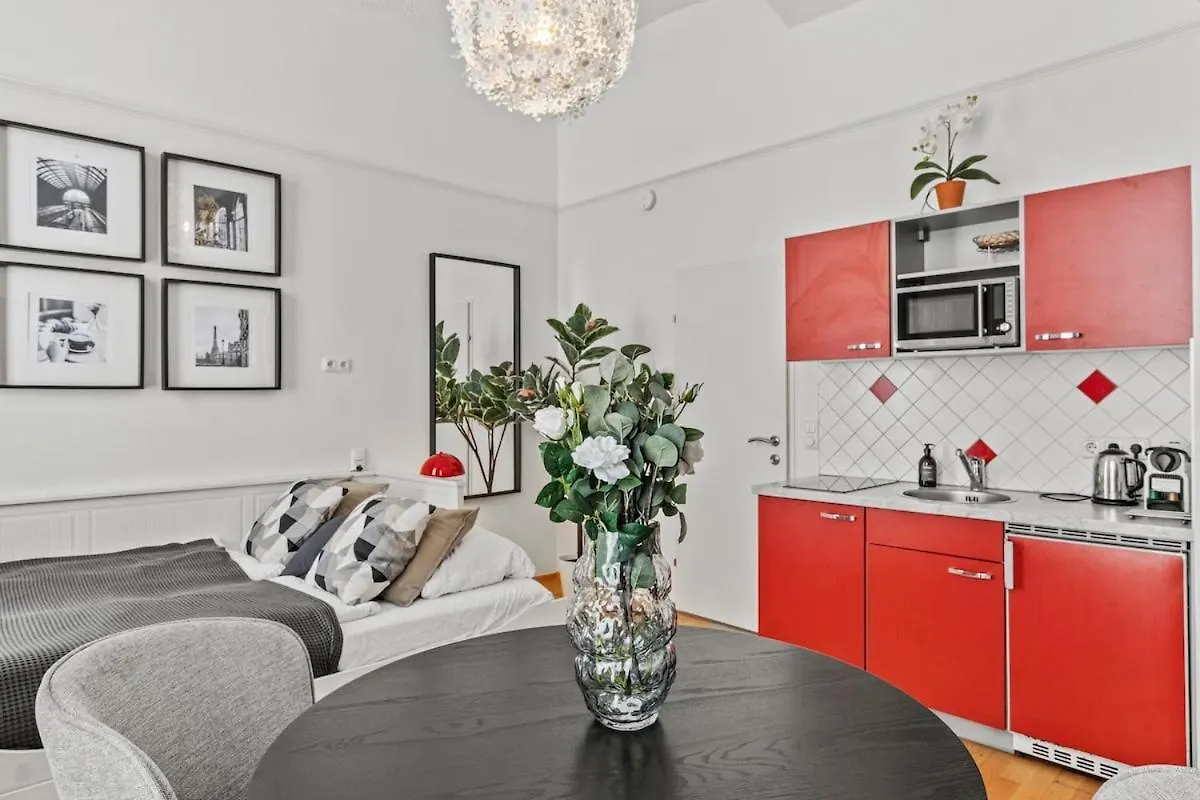 Augarten Suites I 5 Min To Metro I 10 Min To City Vienna Apartment