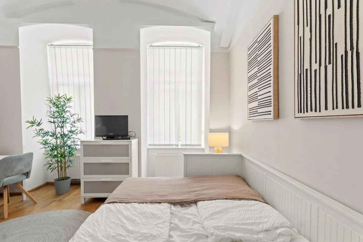 Apartment Augarten Suites I 5 Min To Metro I 10 Min To City Vienna Austria