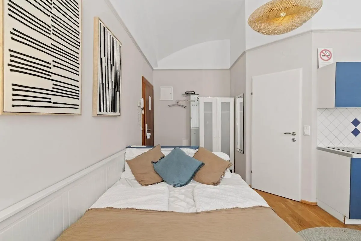 Apartment Augarten Suites I 5 Min To Metro I 10 Min To City Vienna