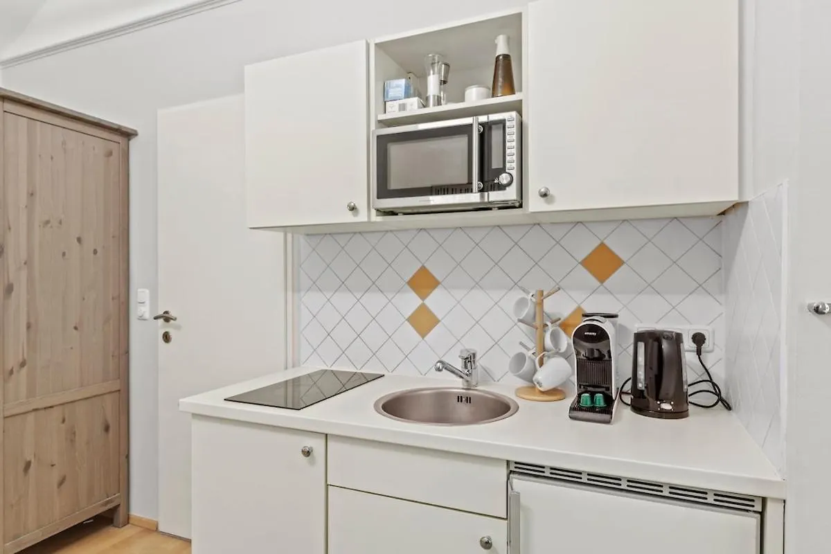 Apartment Augarten Suites I 5 Min To Metro I 10 Min To City Vienna