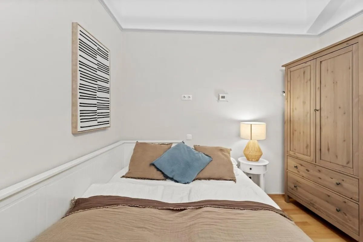 Augarten Suites I 5 Min To Metro I 10 Min To City Vienna 0*,  Austria