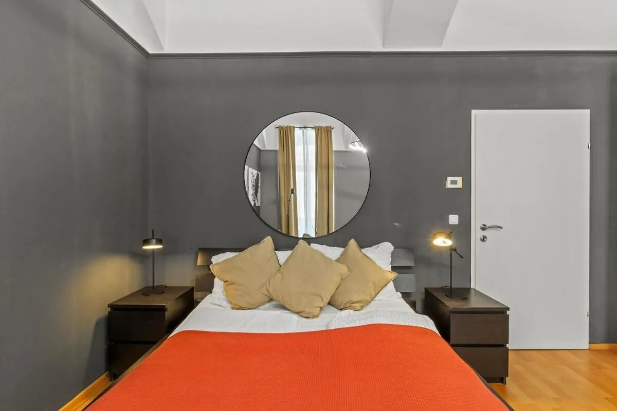 Augarten Suites I 5 Min To Metro I 10 Min To City Vienna Apartment