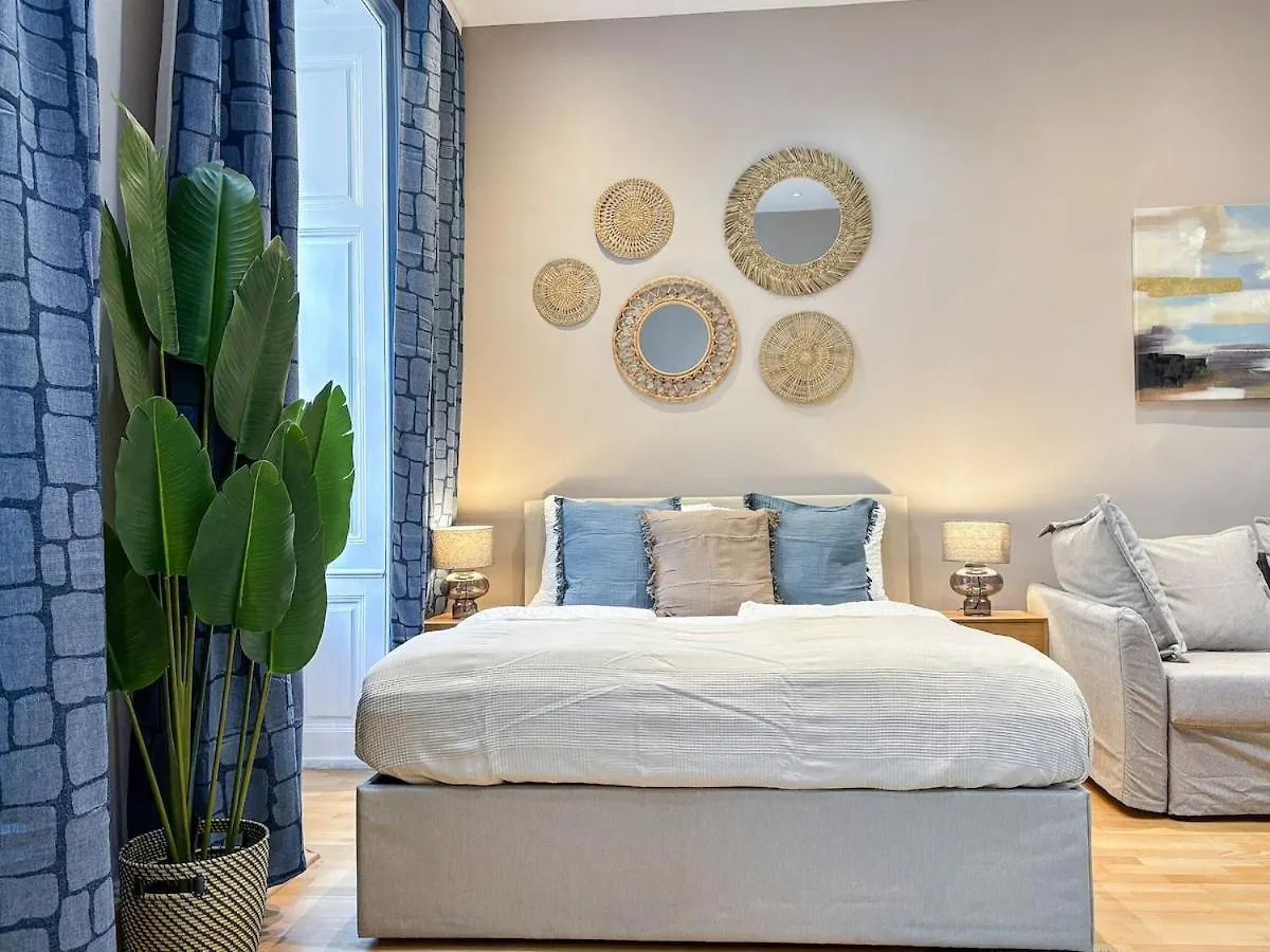 Augarten Suites I 5 Min To Metro I 10 Min To City Vienna Apartment